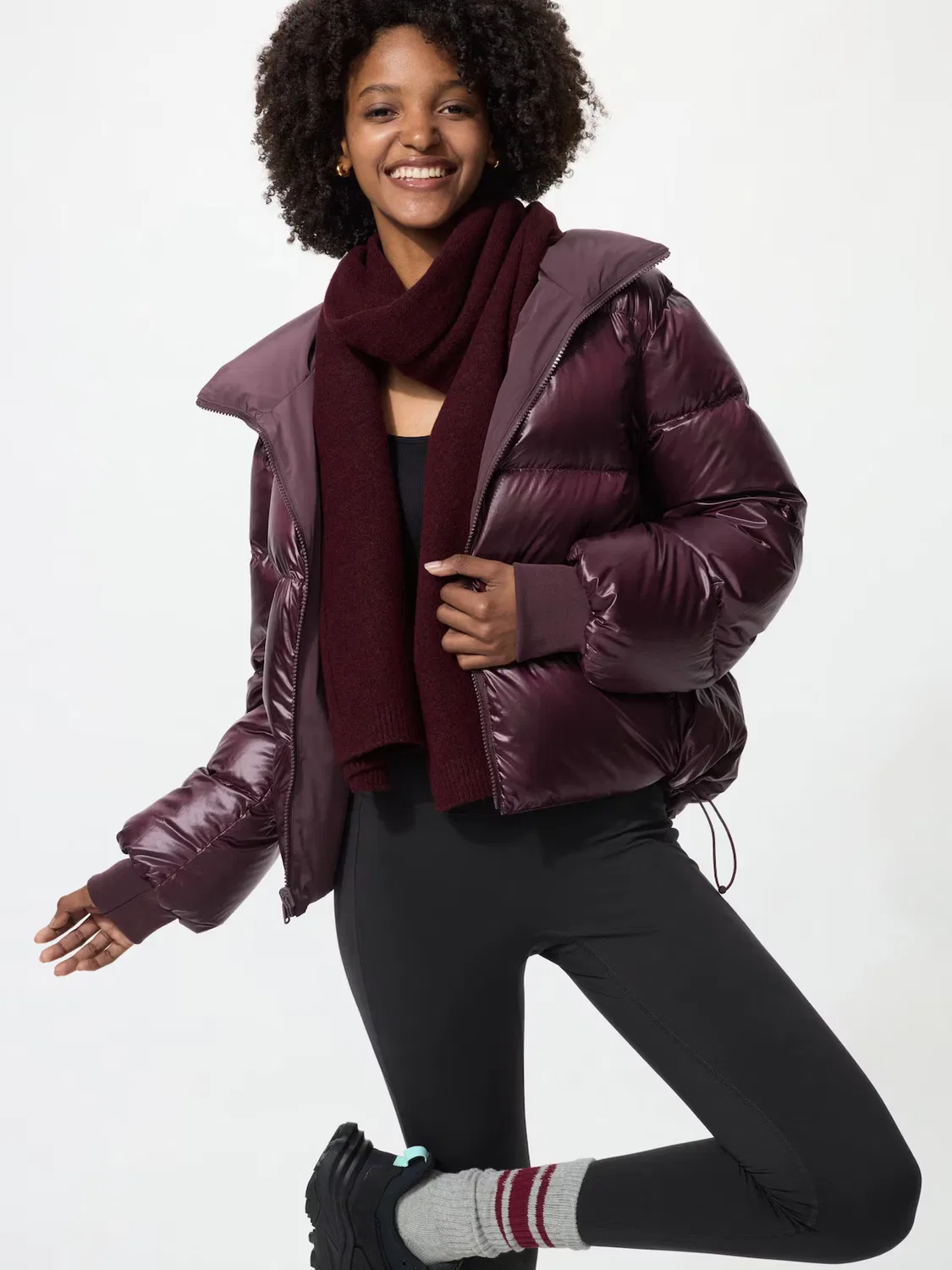 Куртка Uniqlo, пуховая, двусторонняя и короткая, бордовый