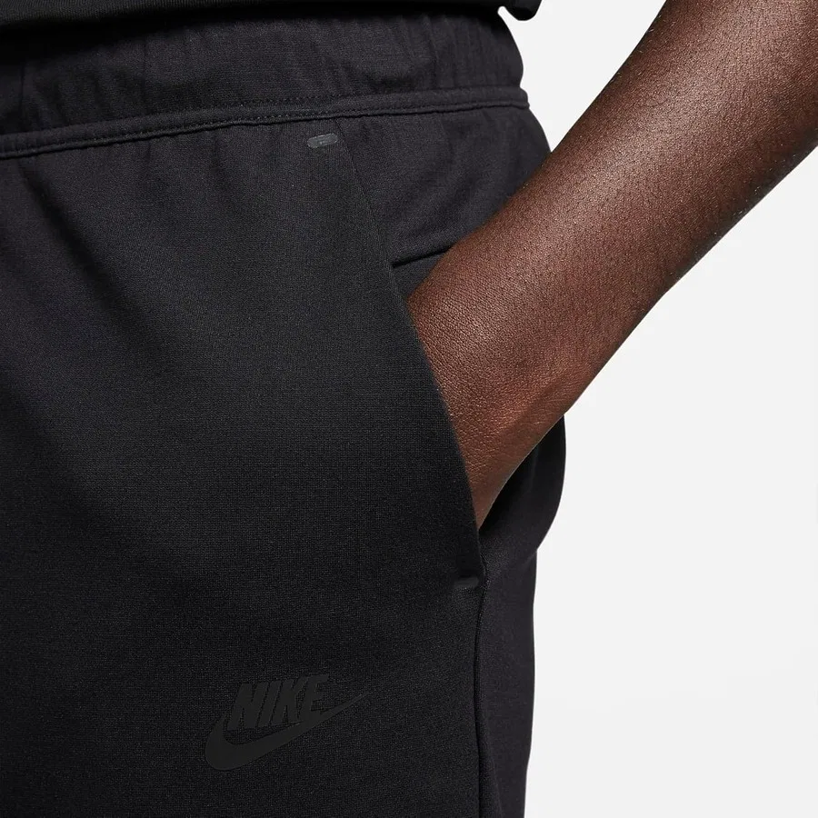 Шорты спортивные с принтом Nike Tech Lightweight, Черный — фото 3