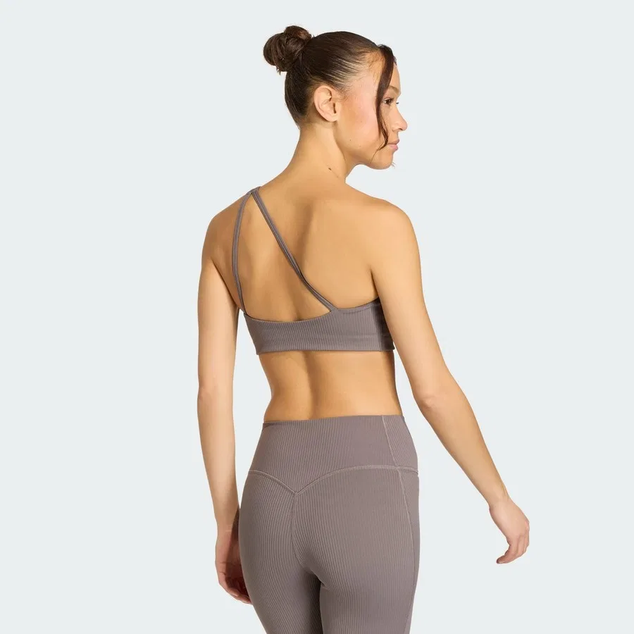 Спортивный бюстгальтер с одним плечом и легкой поддержкой Optime Workout Rib One Shoulder Light Support Bra adidas, Серый — фото 2
