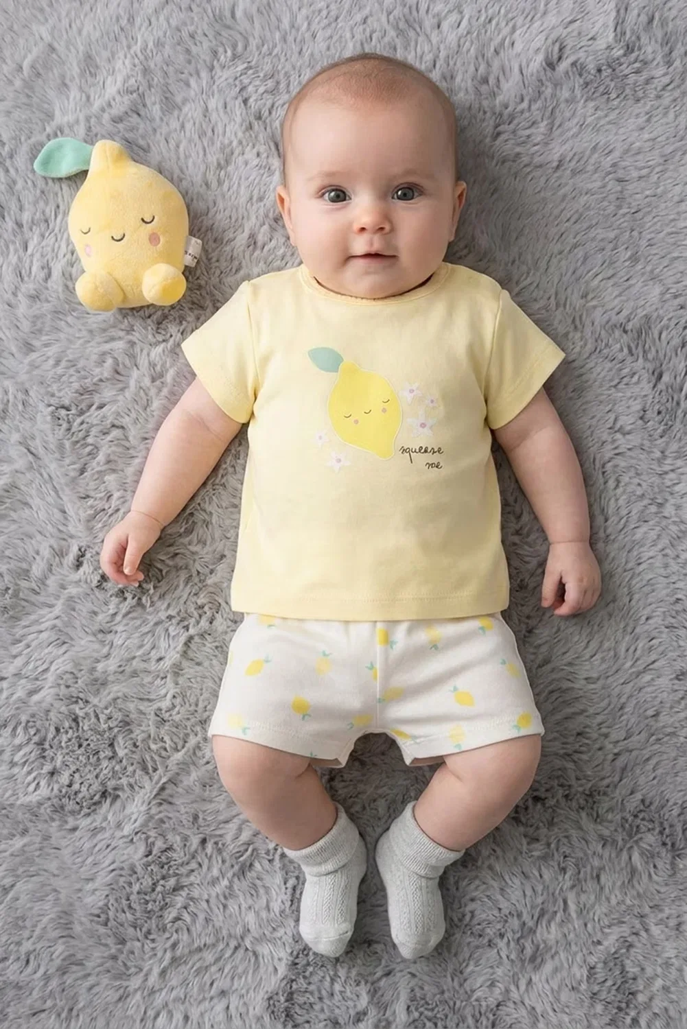 Комплект футболка шорты с плюшевой игрушкой-лимоном Rock-A-Bye Baby Boutique, разноцветный