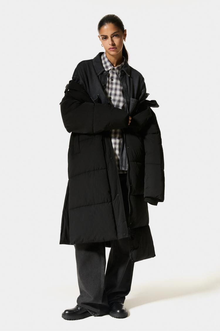 

Водоотталкивающий пуховик Pull And Bear, черный