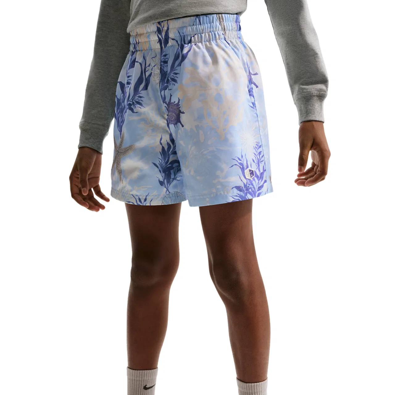 Шорты для девочек Club Woven 4.5in Sport Short Nike, цвет Moon Particle/Celestine Blue