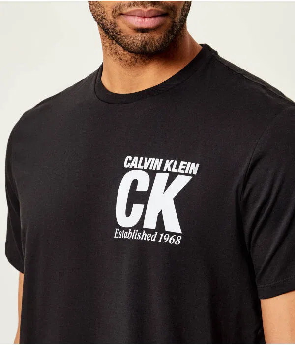 Мужская футболка с принтом Corner Graphic Calvin Klein, черный — фото 4
