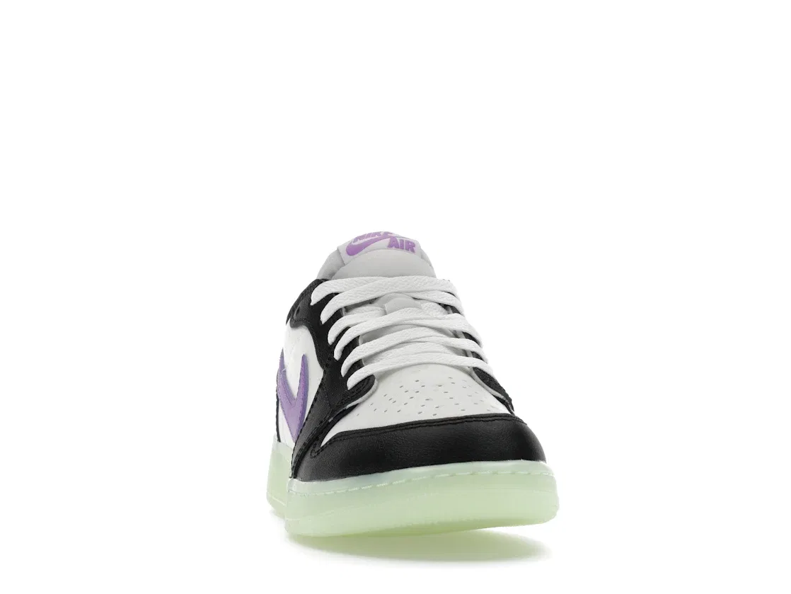 Детские кроссовки Lifestyle с высоким контрастом Jordan 1 Retro Low OG Jordan, Black/Black Raspberry-Volt Tint — фото 2