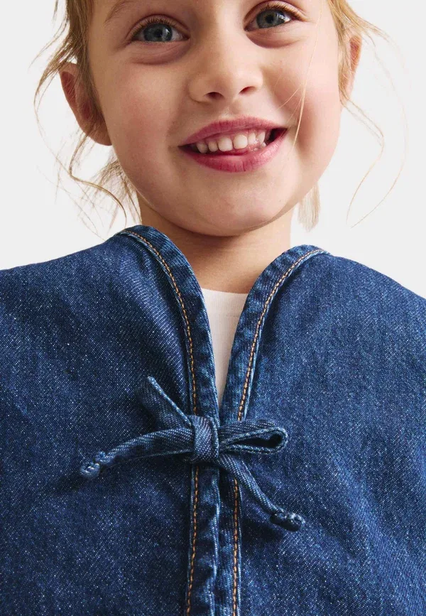 Жилет хлопковый Tie front-waistcoat Marks & Spencer, Denim, деним — фото 2
