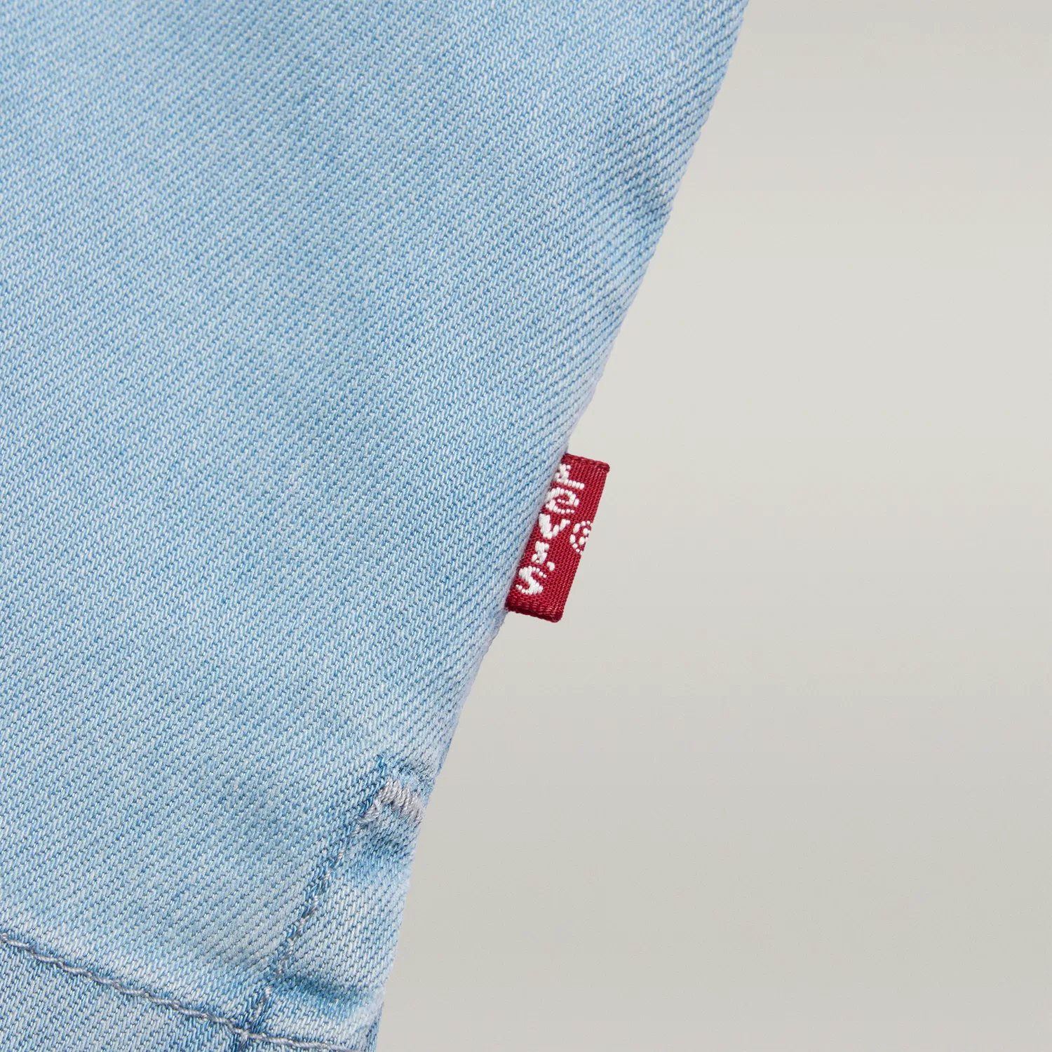 Женская джинсовая рубашка с отложным воротником Light Blue Levis, Light Blue — фото 4