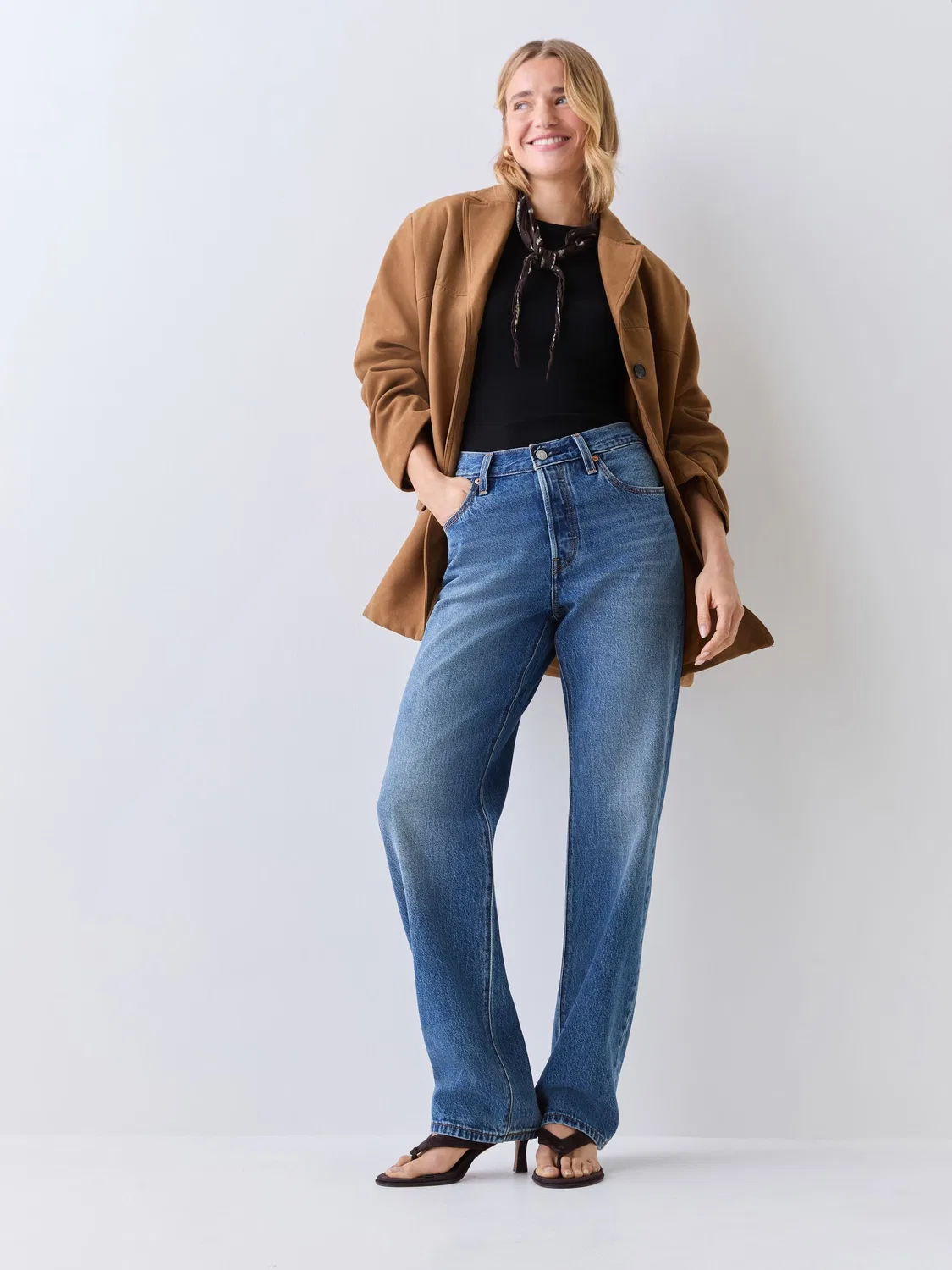 Прямые свободные джинсы Levi's Fine Forever Blue 501 в стиле 90-х — фото 2