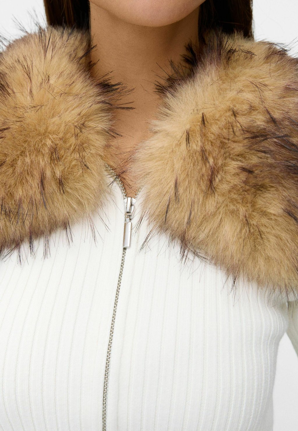 

Кардиган WITH COLLAR Bershka, белый