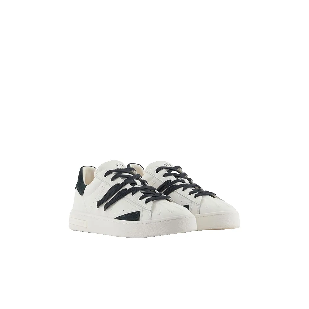 

Кроссовки Armani Exchange XUX245_XV915, белый