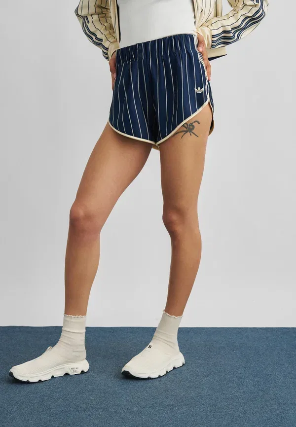 Шорты в тонкую полоску Adidas Originals