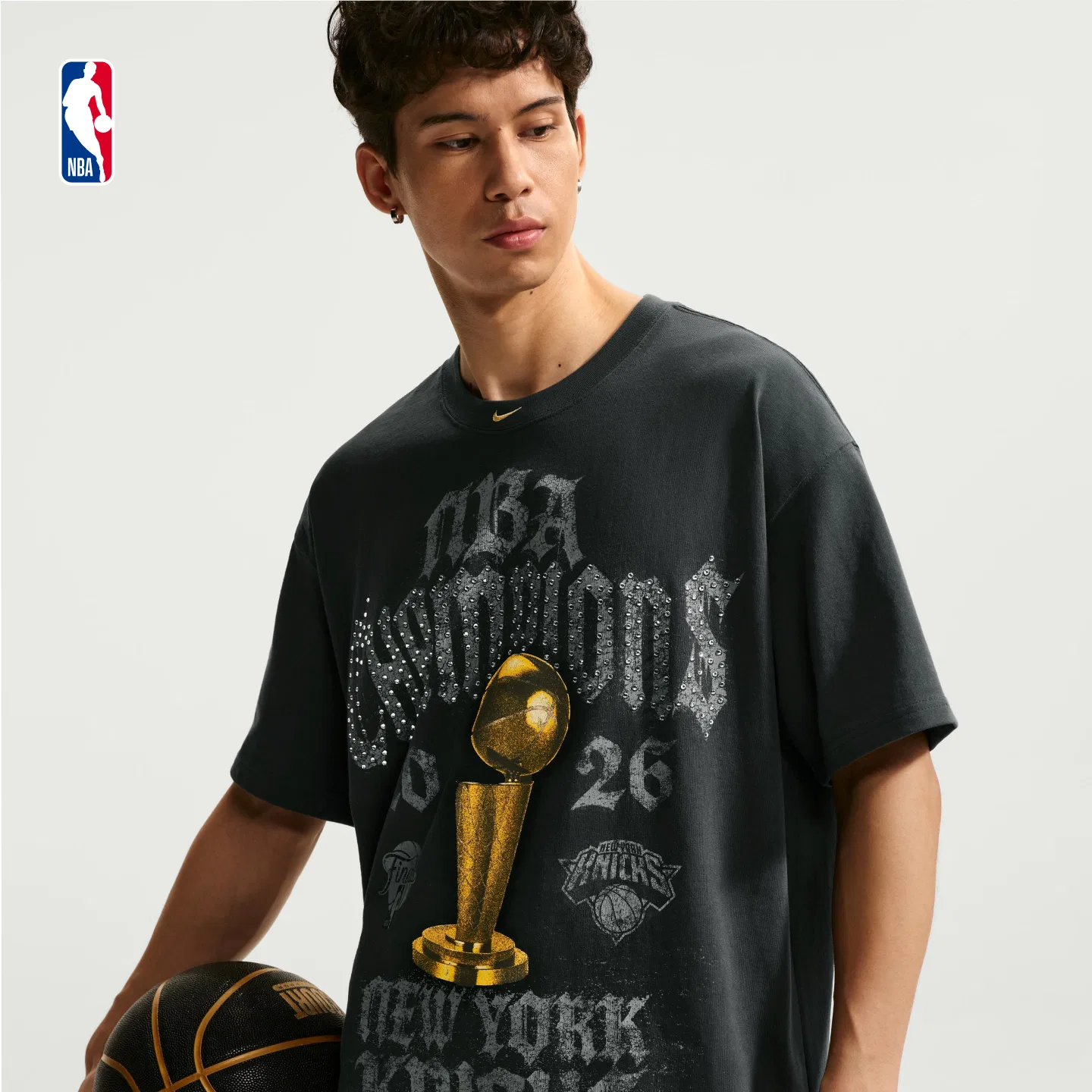 Футболка Nike Total Champion, Crew Neck, Black — фото 3