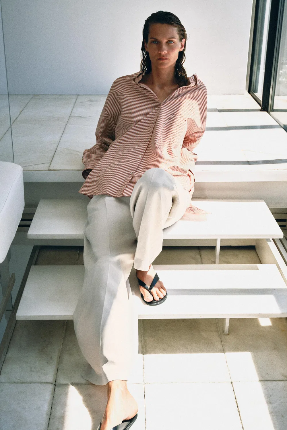 Рубашка из коллекции ZW с пуговицами на спине. ZARA, white-orange