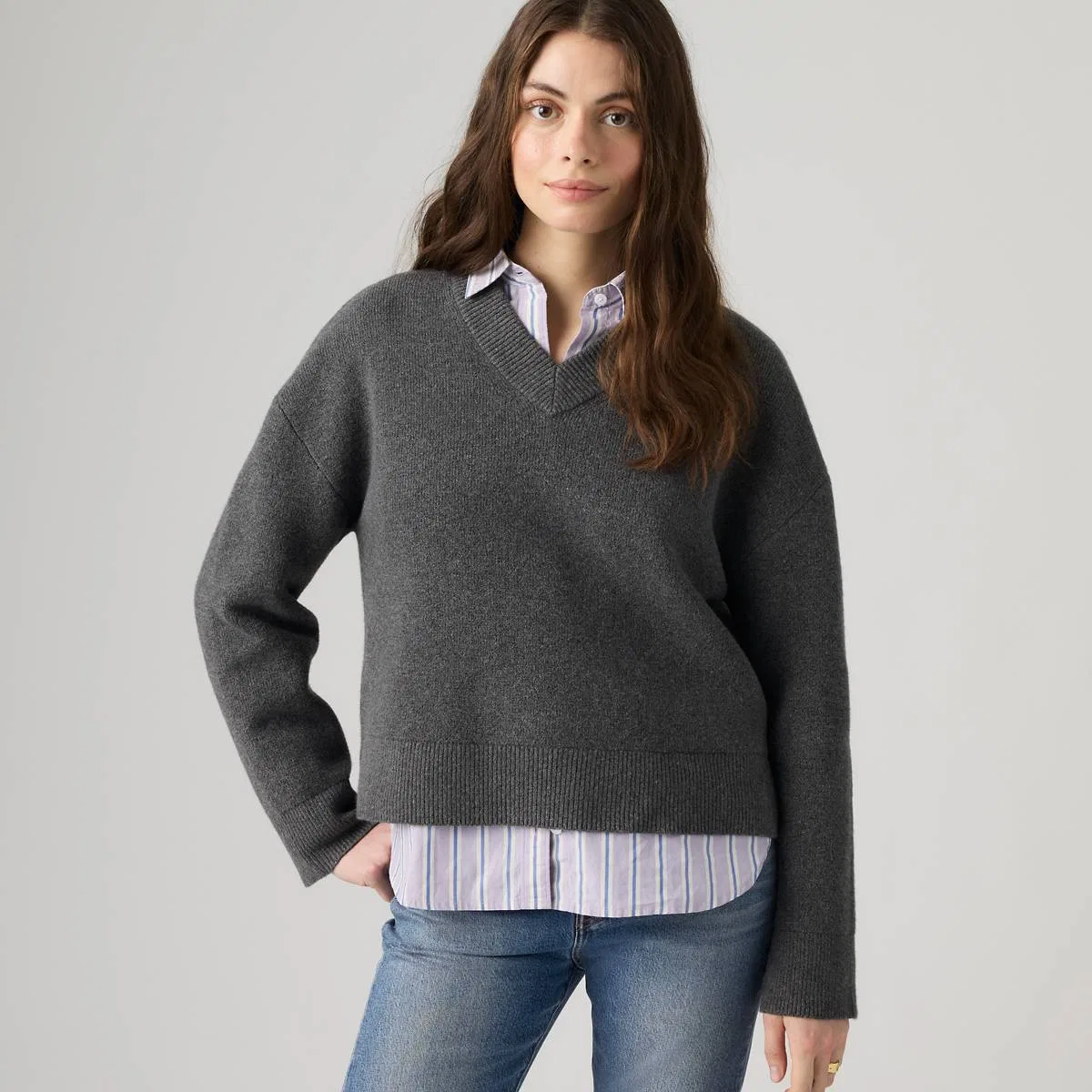 Очень мягкий свитер с V-образным вырезом Levi's, Darker Heather Grey Bros - Grey