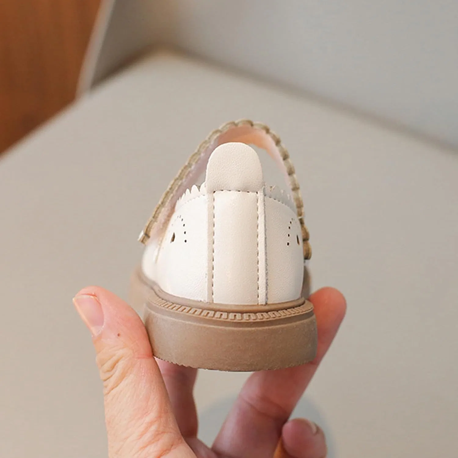 Детские туфли Мэри Джейн для девочек с жемчугом Princess, Beige — фото 2