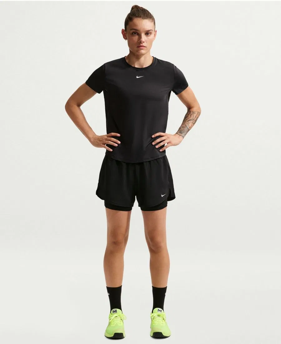 Женские шорты с высокой талией 2-в-1 с технологией Dri-FIT Nike, Black/White