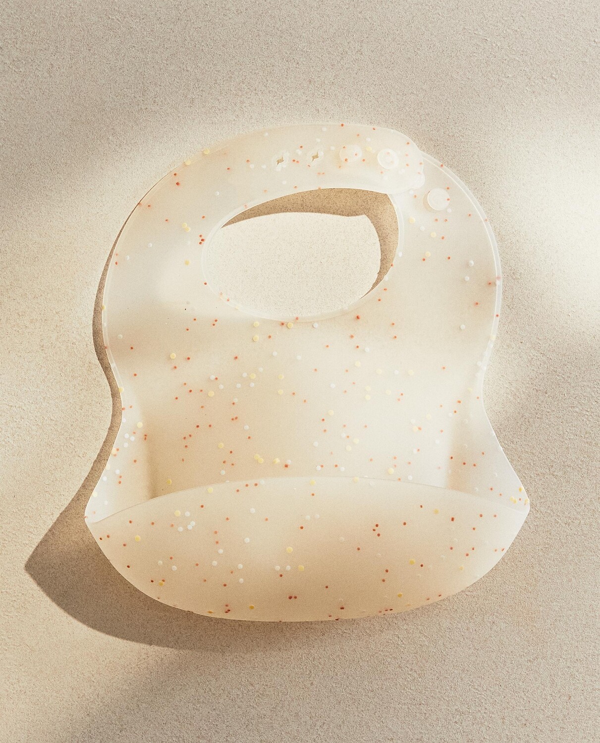 

Силиконовый нагрудник Zara Home, кремовый