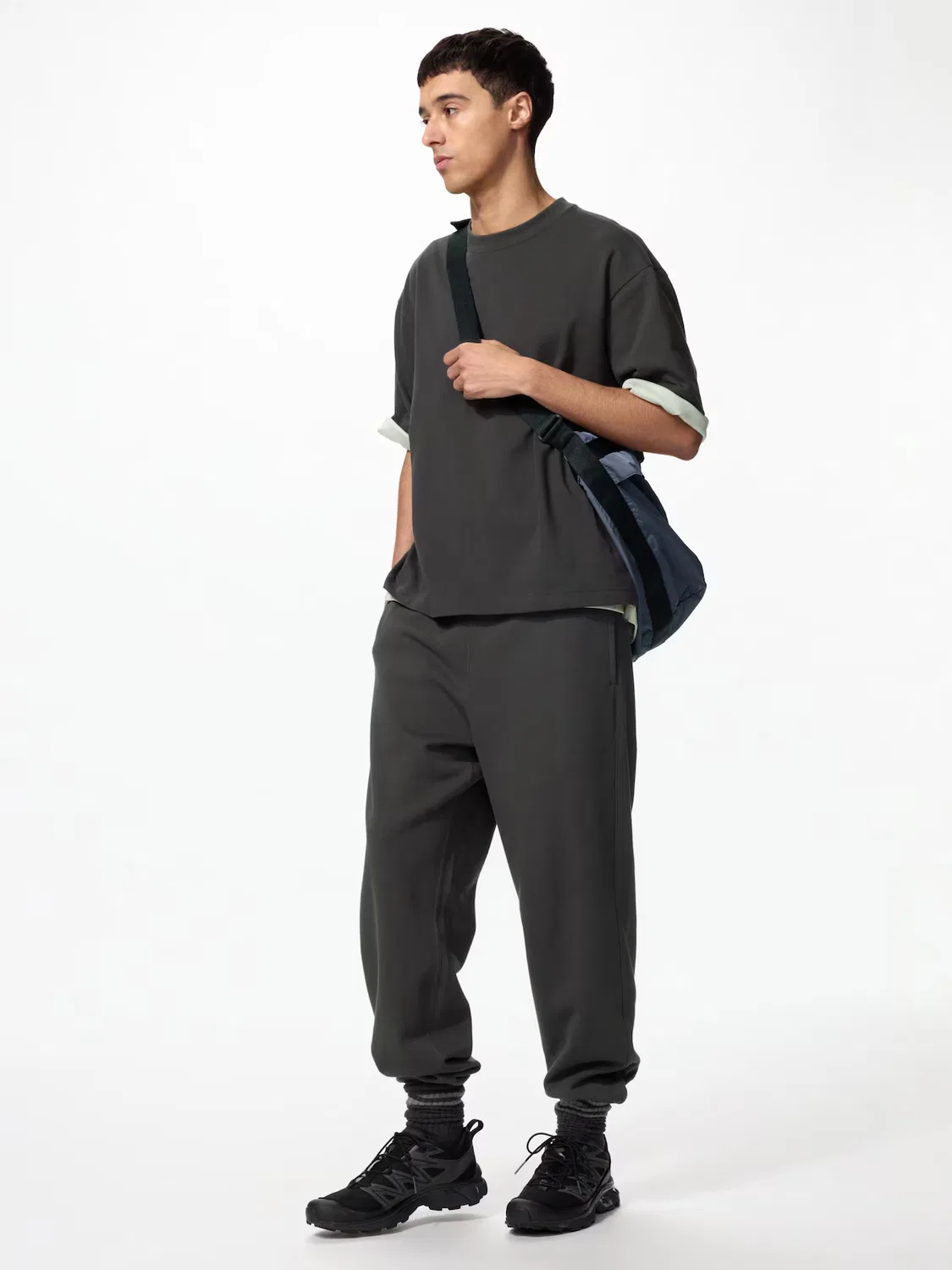 Спортивные штаны Uniqlo, темно-серый