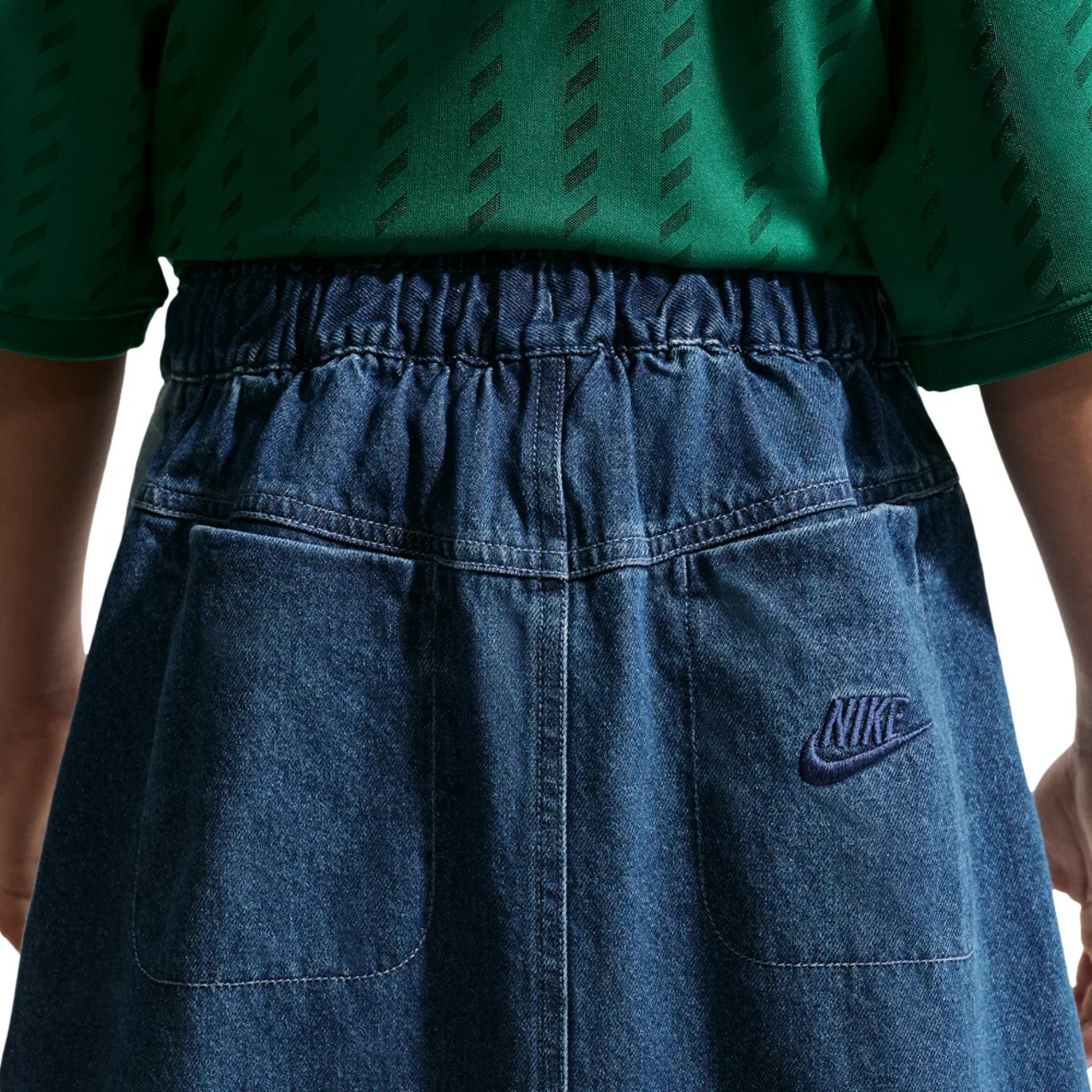 Джинсовая юбка для девочек Nike NSW CLN Denim Mini Skirt, цвет Aegean Storm/Mystic Navy/Light Armory Blue — фото 2