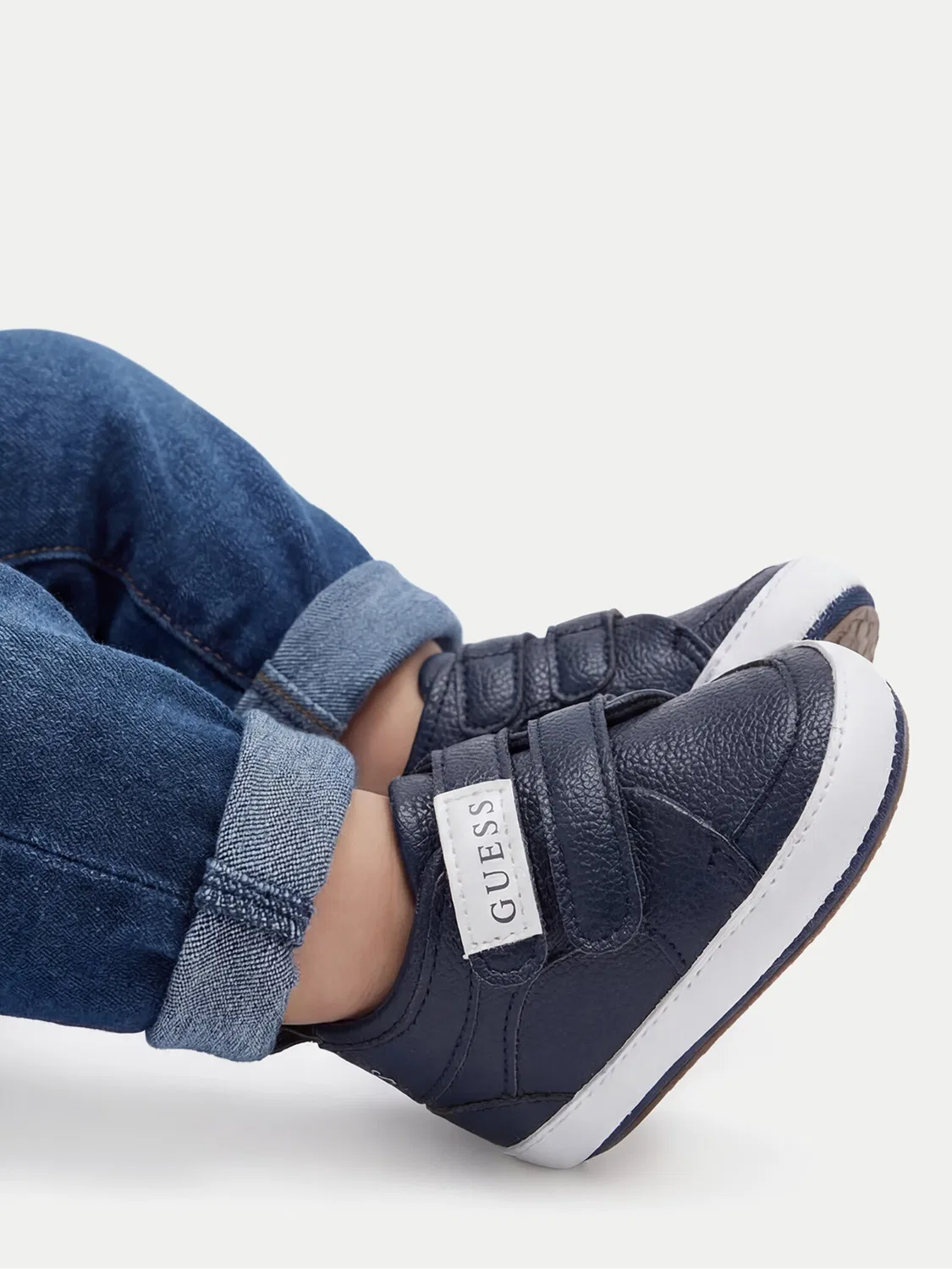 Кроссовки для мальчика Guess, темно-синий