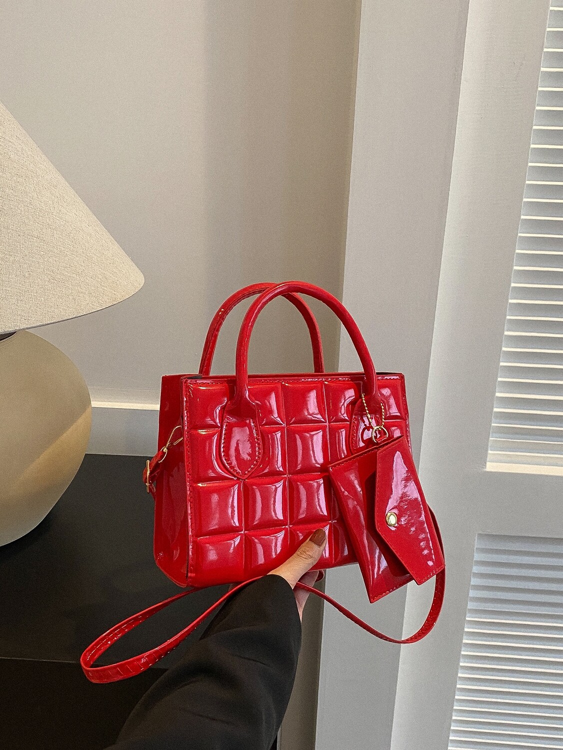 

Сумка квадратная с портмоне, красный