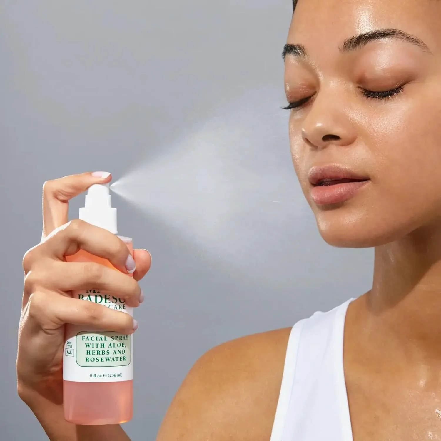 Спрей для лица Mario Badescu с алоэ вера, травами и розовой водой подходит для всех типов кожи, увлажняет, омолаживает и очищает кожу. 237 мл (2 шт.) — фото 2