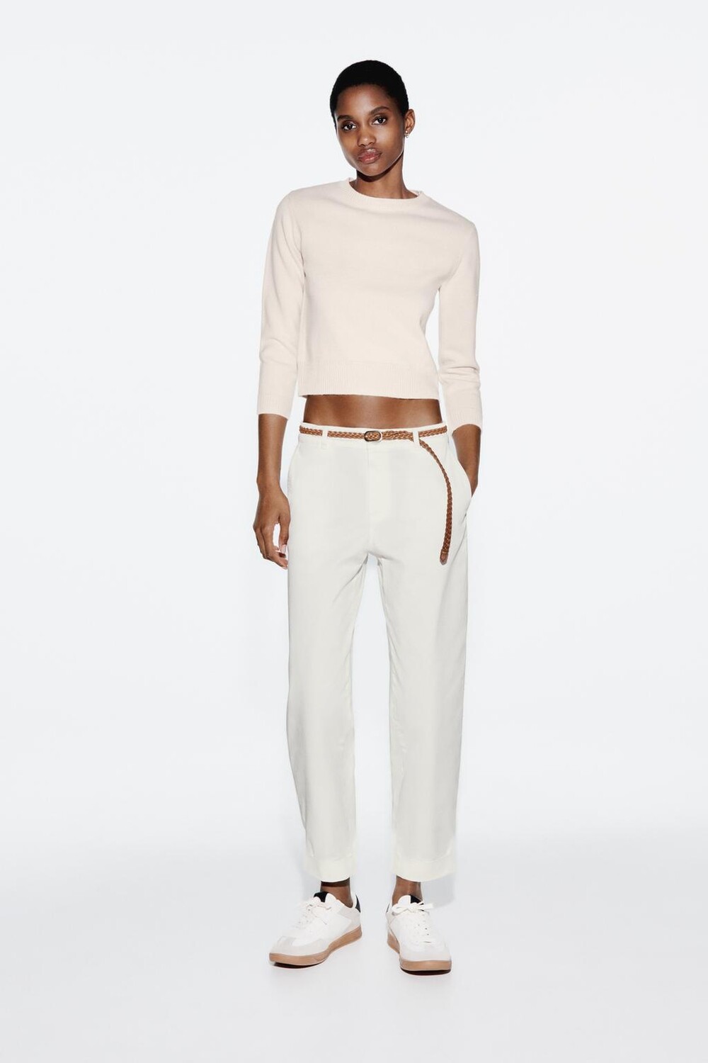 

Брюки-чиносы с плетенным поясом ZARA, экрю