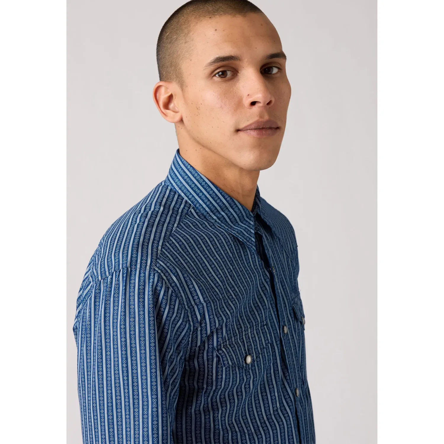 Мужская джинсовая рубашка с длинным рукавом Levi's, Bjorn Geo Stripe Est — фото 4