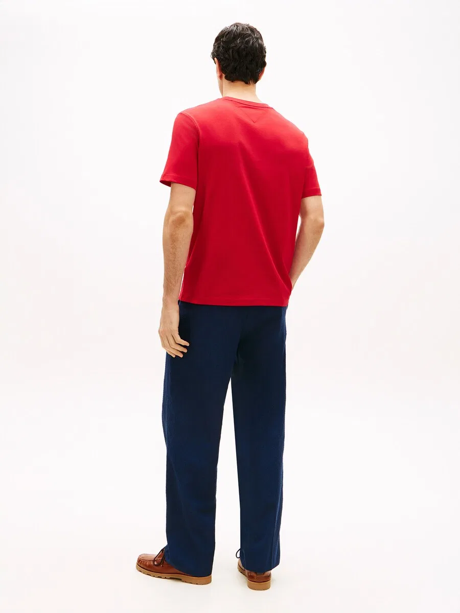 Футболка TOMMY HILFIGER 'Brand Love' красного цвета — фото 4
