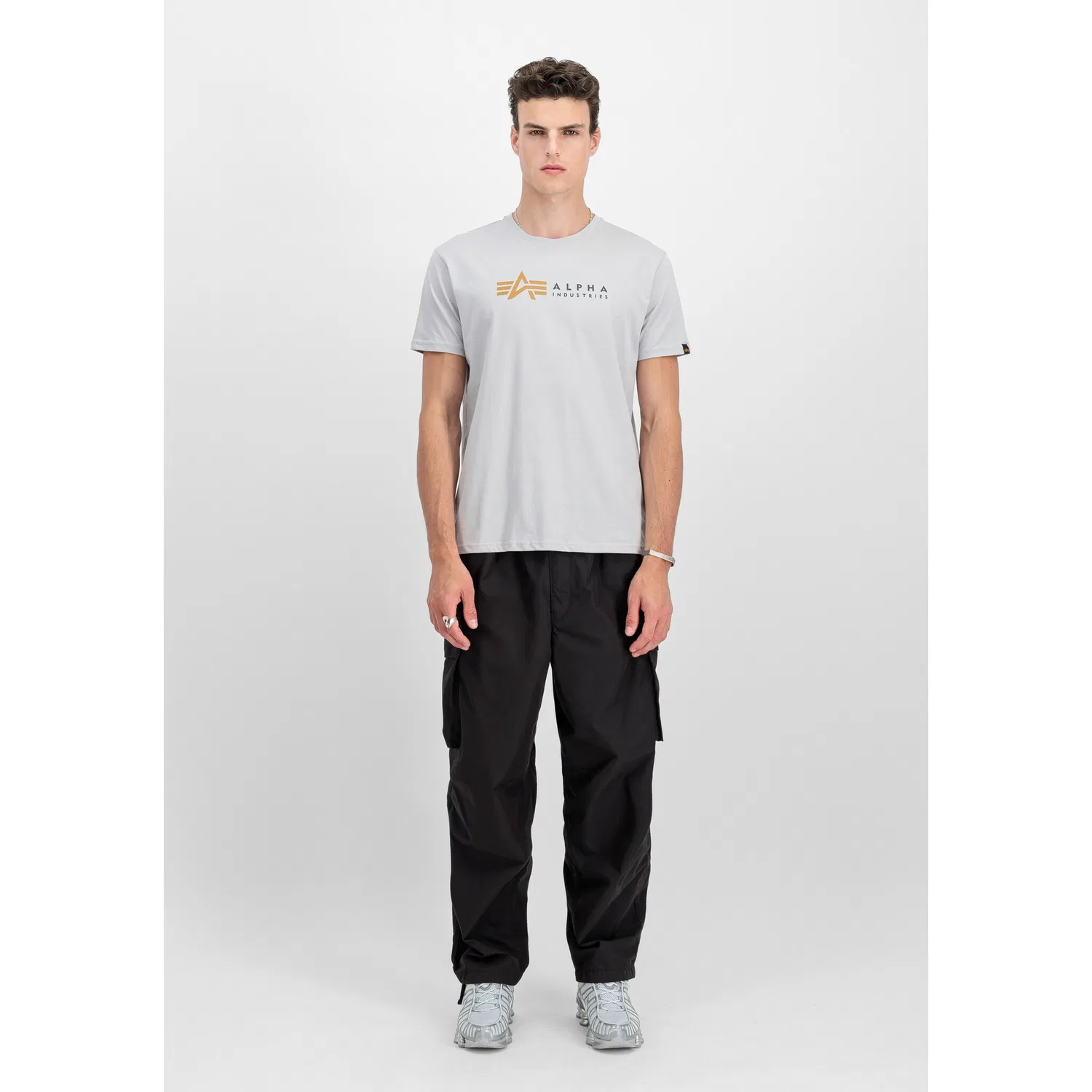 Детская футболка с принтом Alpha Industries, Pastel Grey — фото 3