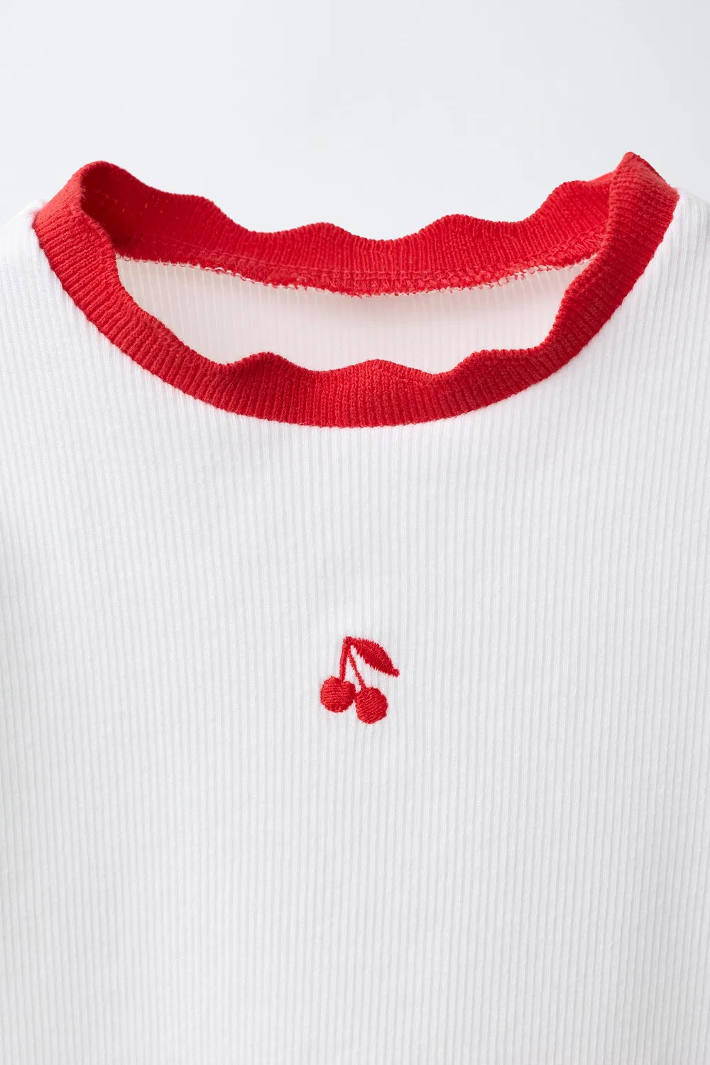 Ребристая футболка с контрастной вышивкой ZARA, Red — фото 3