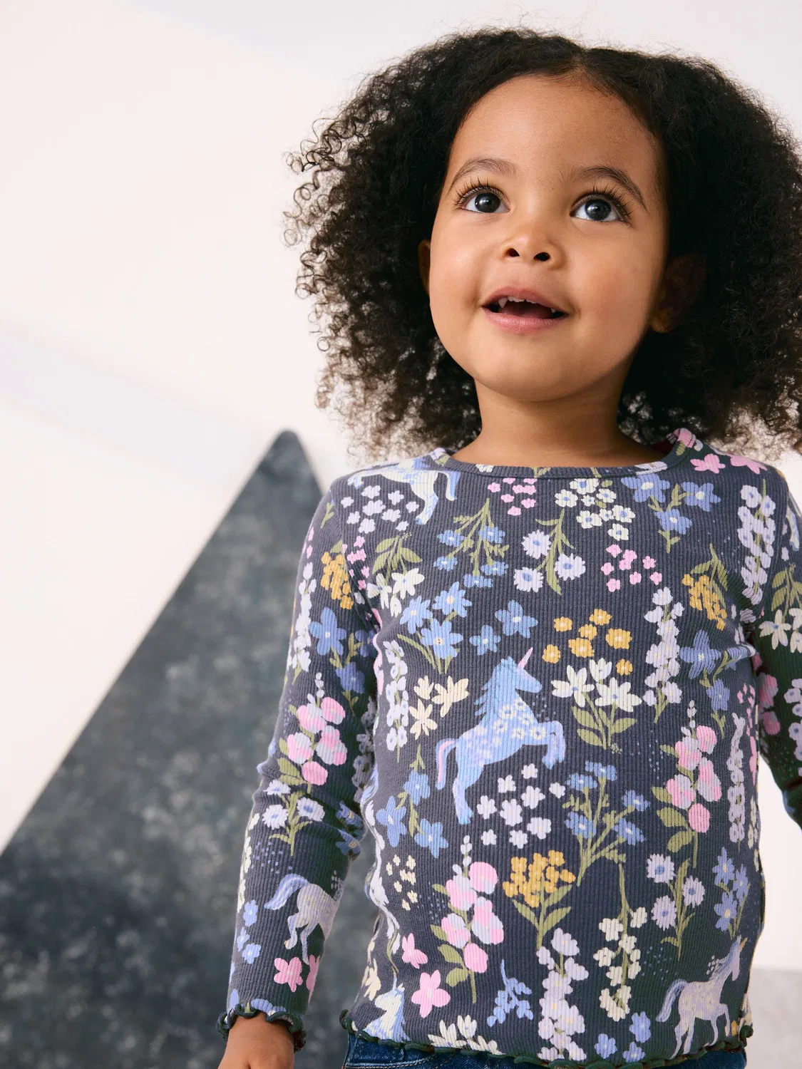 Футболка с принтом единорога и цветами Next, Navy Floral Unicorn