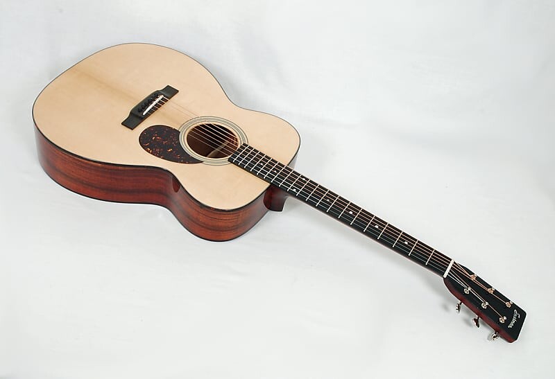 

Акустическая гитара Eastman E6OM-TC Mahogany / Thermo-Cured Spruce Orchestra Model #24534 @ LA Guitar Sales