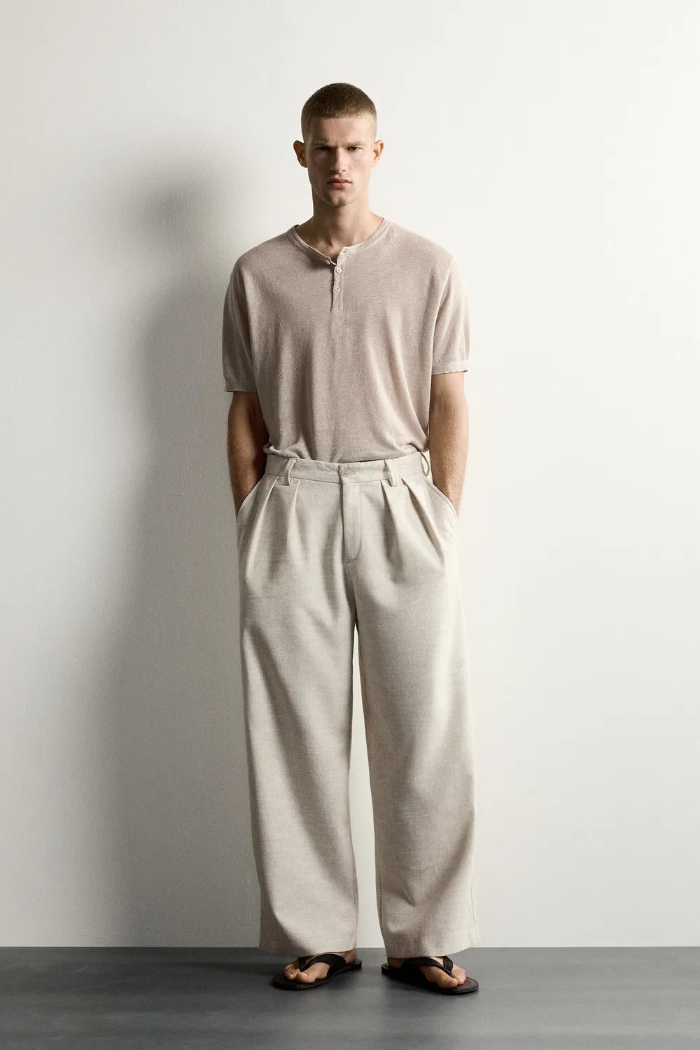 Текстурированные брюки свободного кроя со складками ZARA, Light beige