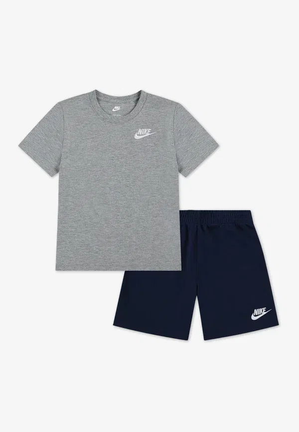 Комплект из футболки и шорт, утепленный, Club Short Set, Nike Sportswear, Midnight темно-синий