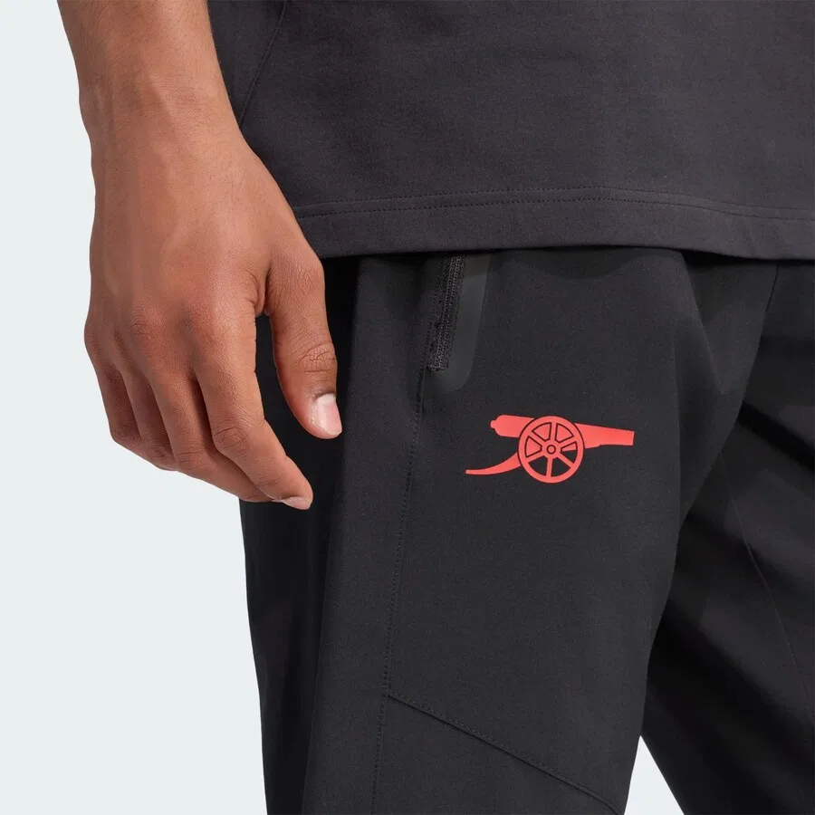 Спортивные брюки ADIDAS PERFORMANCE Regular Workout Pants 'Arsenal FC Tiro Travel' черного цвета — фото 3