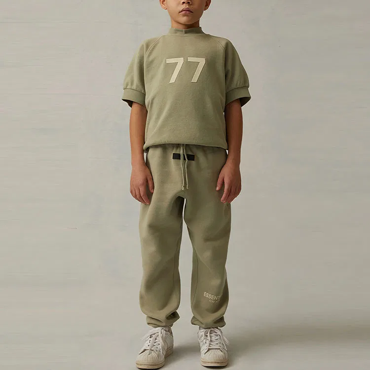 Детские спортивные штаны из трикотажа, модель SS22, Fear Of God Essentials, Gray Green — фото 3