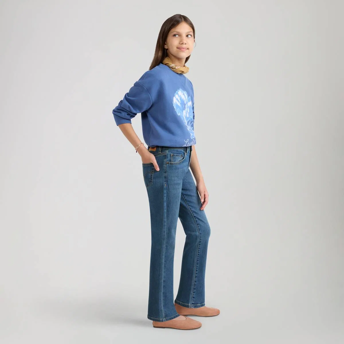 Классические джинсы-клеш для девочек 7-16 лет Levi's, Lapis Awe - Medium Wash — фото 4