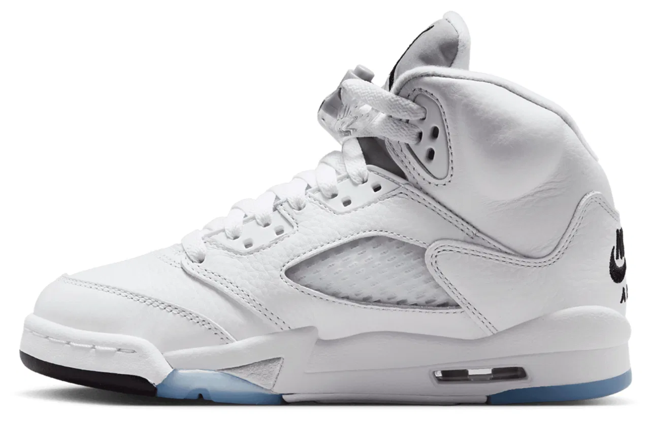 Баскетбольные кроссовки для мальчиков Retro 5 Jordan, белый/серебристый/черный — фото 2