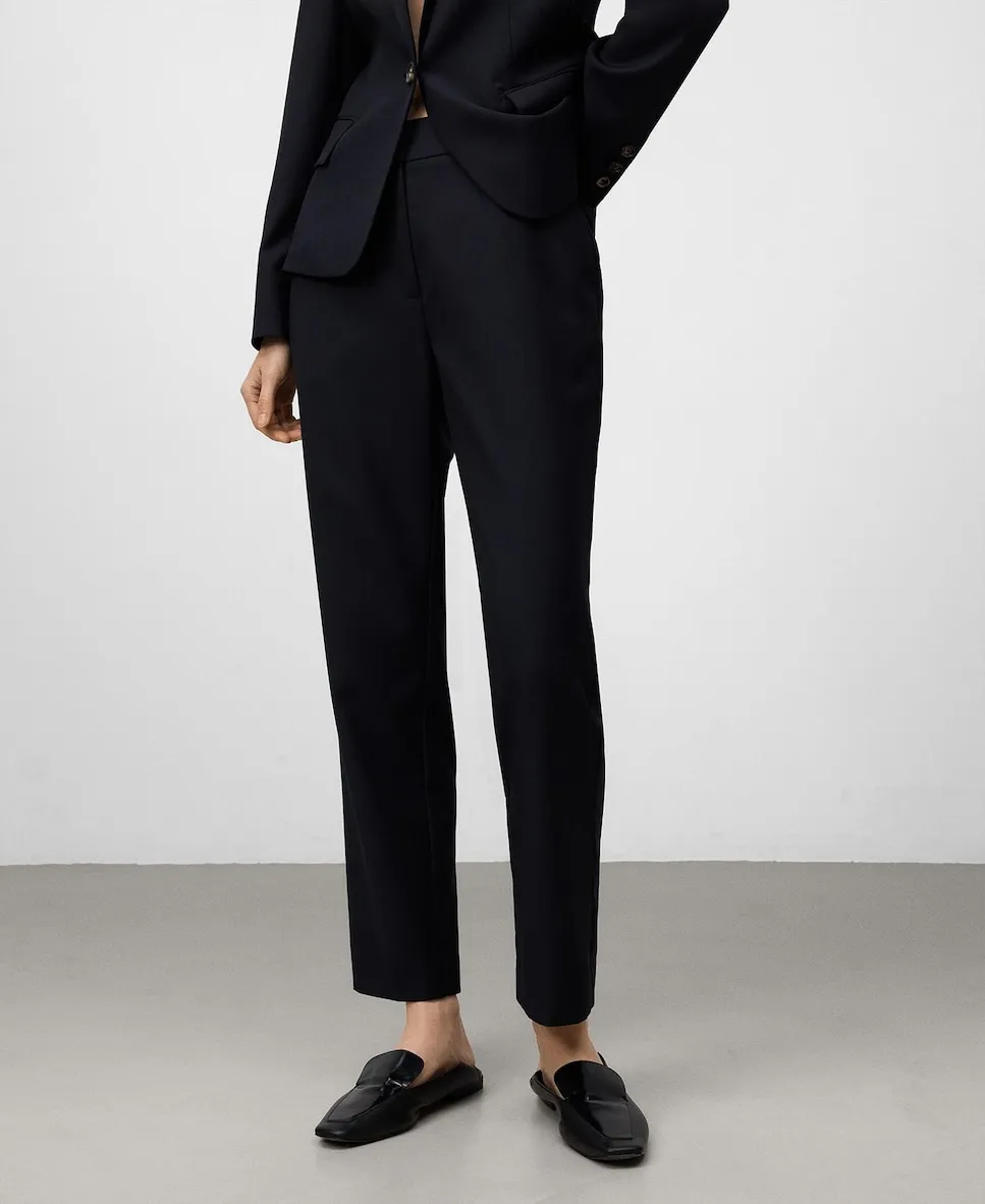 

Женские брюки прямого кроя длиной до щиколотки темно-синего цвета Adolfo Dominguez