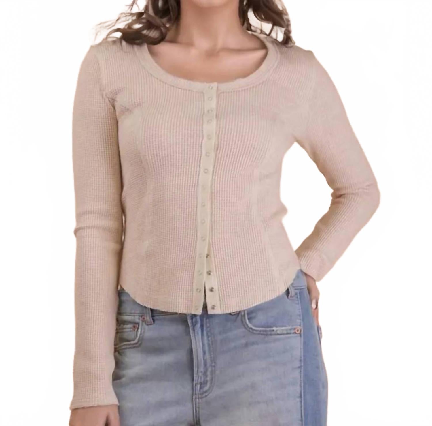 

VERY J Вязаный топ в рубчик на пуговицах, цвет овсянка