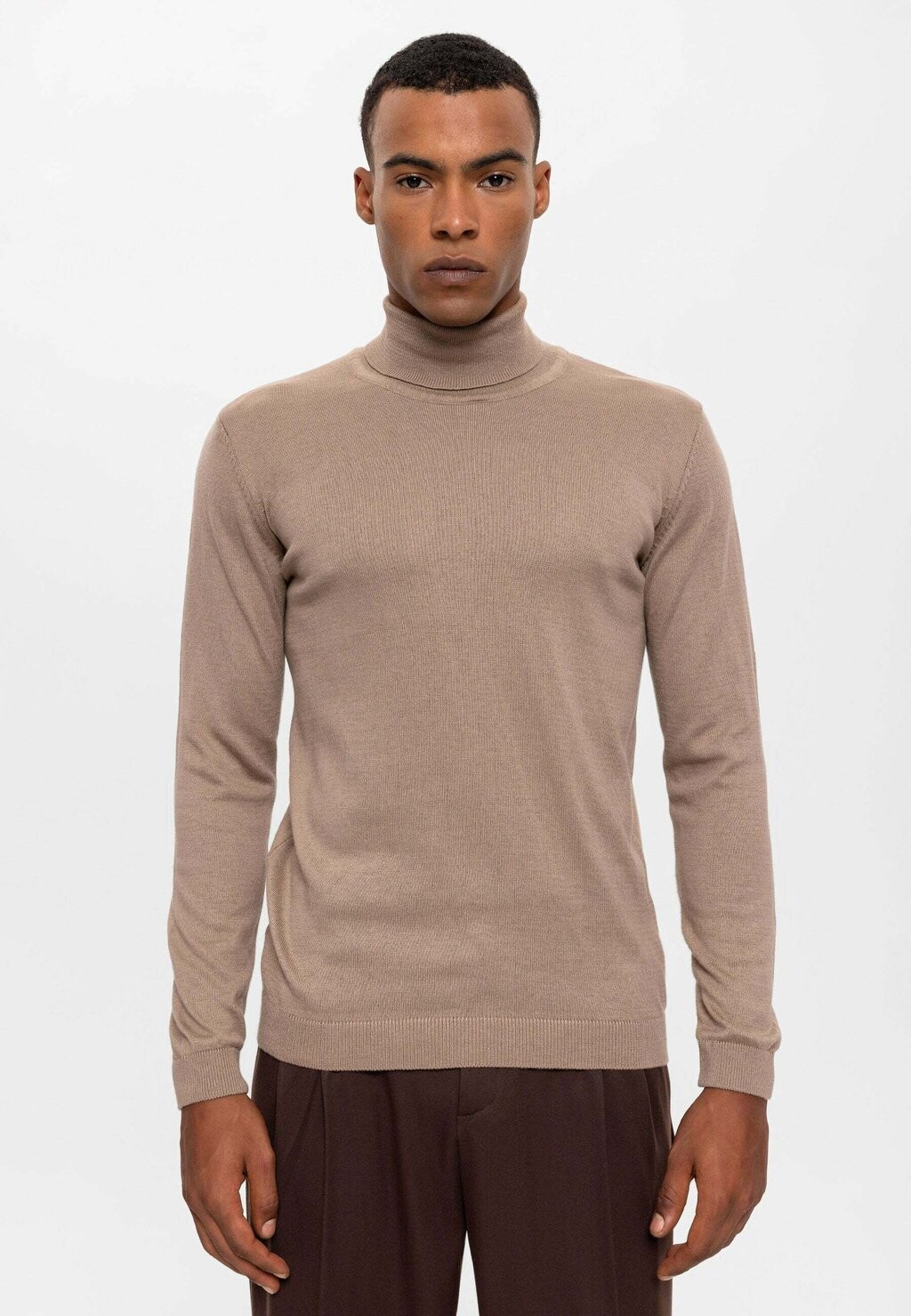 

Вязаный свитер TURTLENECK Antioch, цвет mink