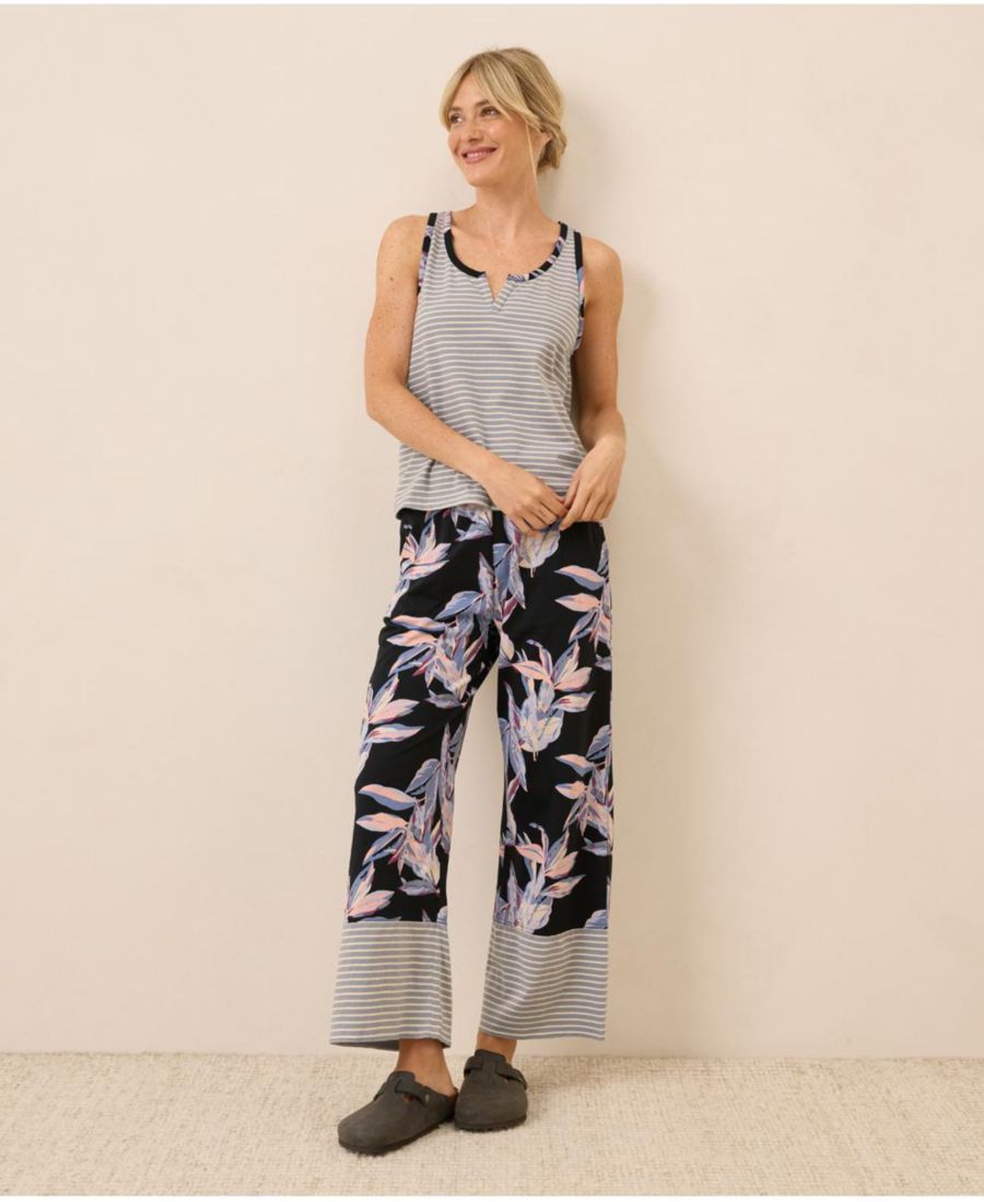 

Женская майка для сна из органического хлопка Staycation Pact, Dark leaves