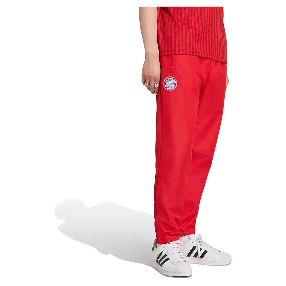 Мужские спортивные штаны с графическим дизайном Adidas FC Bayern Munich Stadium Adidas, Red