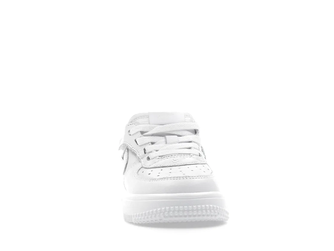 Детские кроссовки для мальчиков с липучками Nike Force 1 Low EasyOn, White/White/Cobalt Tint/White — фото 2