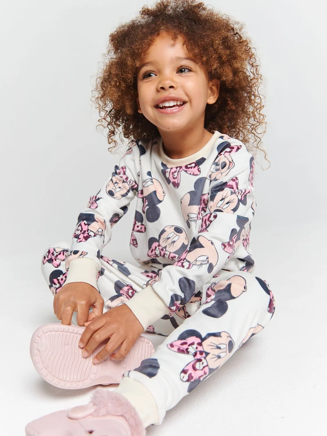 Пижама Minnie Mouse Fleece Brand Threads, натуральный — фото 4