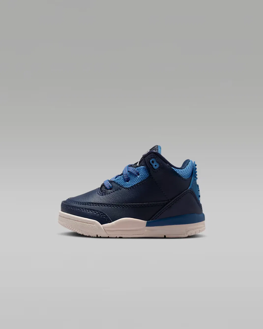 Детская/подростковая обувь Jordan 3 Retro "Sport Renaissance", Obsidian/Track Red/Chalk/Chalk