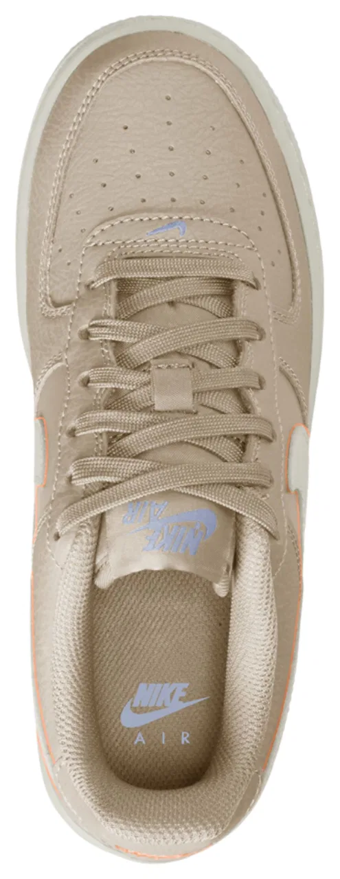 Кроссовки для мальчиков Air Force 1 SE Nike, цвет Orange Pulse/Orewood Brown/Phantom — фото 3