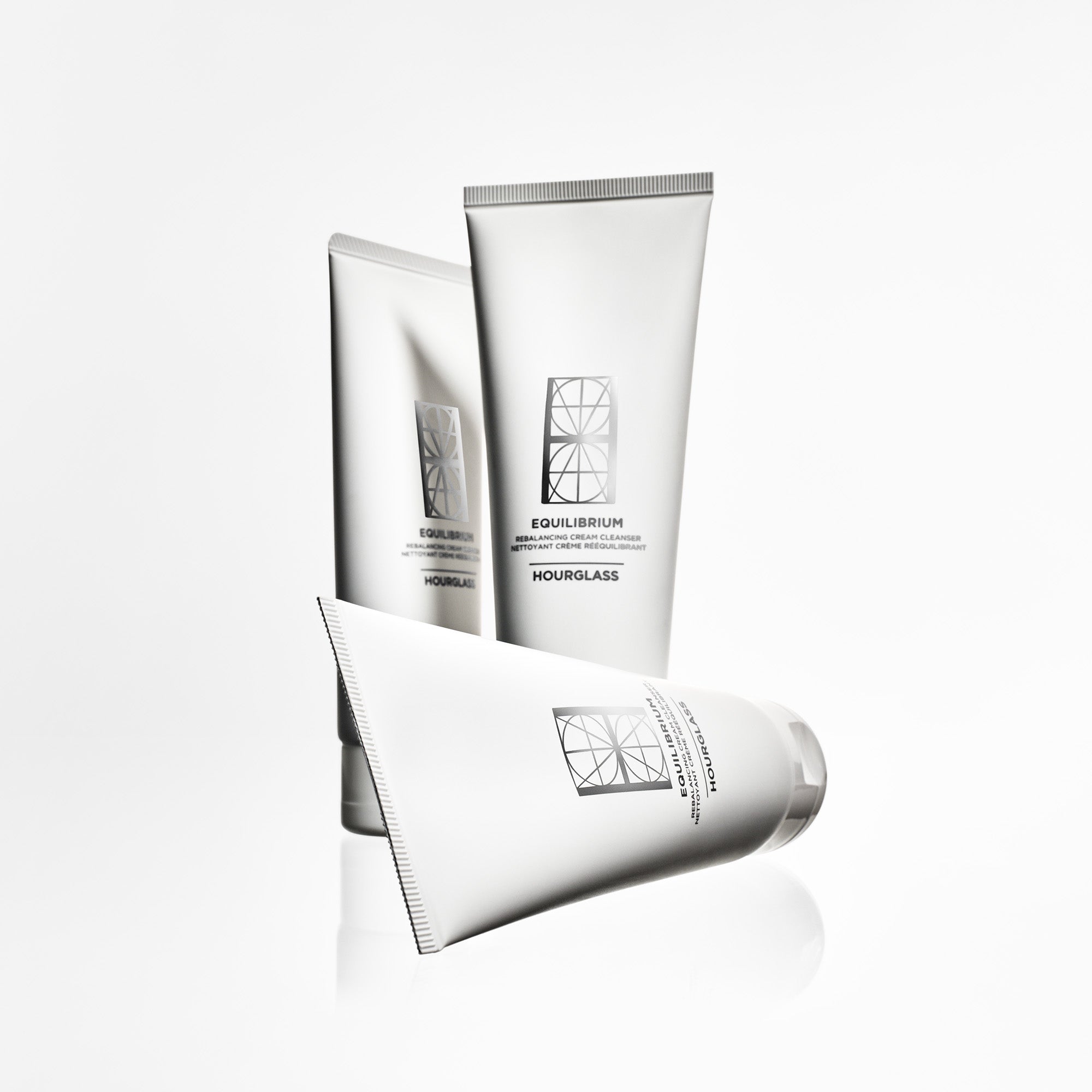 Очищающий крем Hourglass Equilibrium Rebalancing Cream Cleanser, Full-size 3.7 fl oz. — фото 2