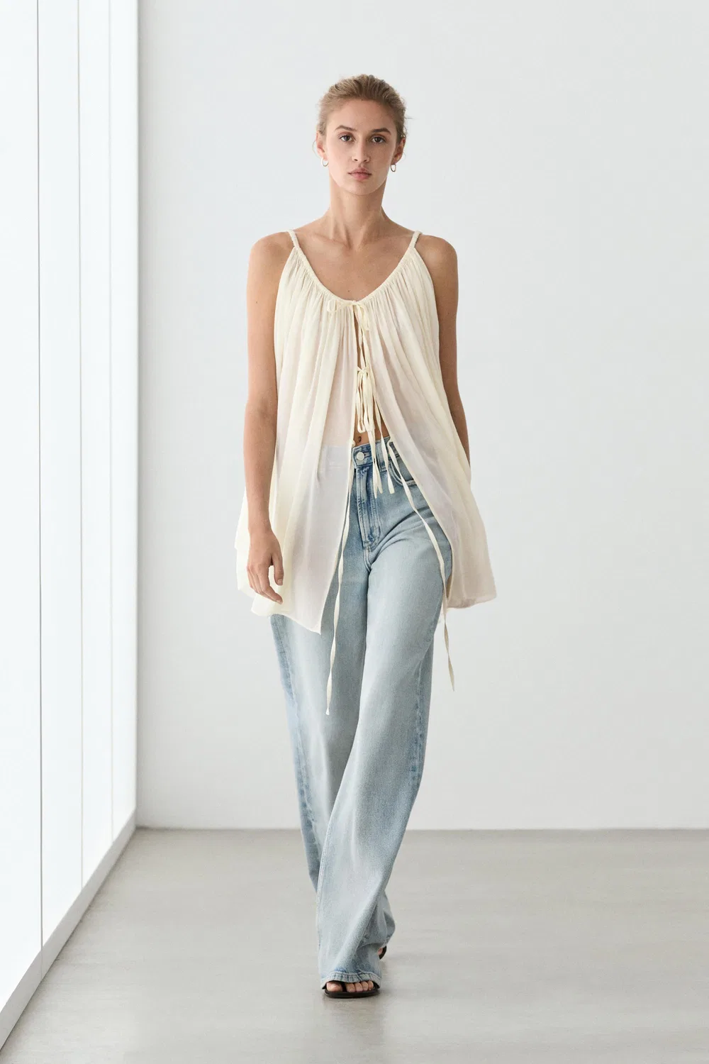 Топ Massimo Dutti Cotton Cupro Blend Camisole With Bow Details, кремовый