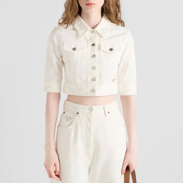 Женская джинсовая куртка из коллекции SS25 с принтом, белая, PRADA, White — фото 3